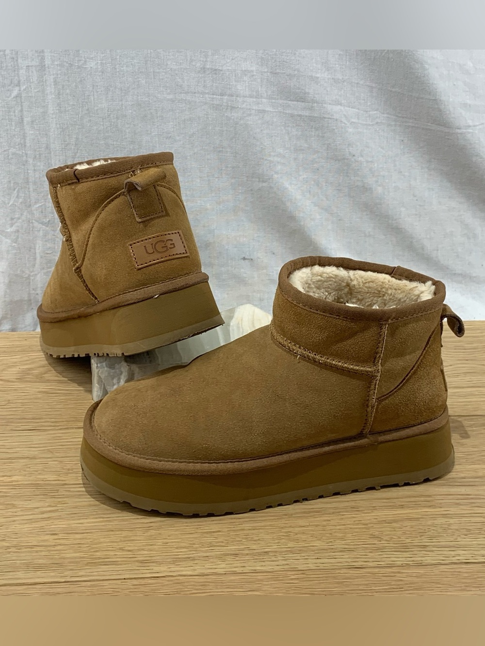 UGG Classic Ultra Mini Women’s Size 9 (EU 40) Brown Platform Boots
